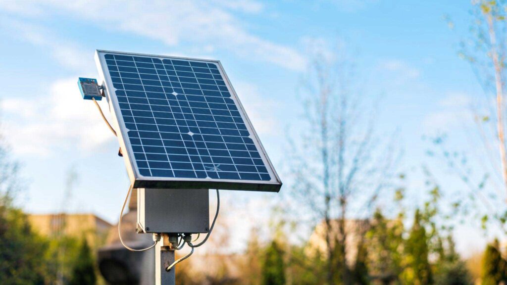 a low voltage photocell designed for ac systems on a dc solar controller doesn't work