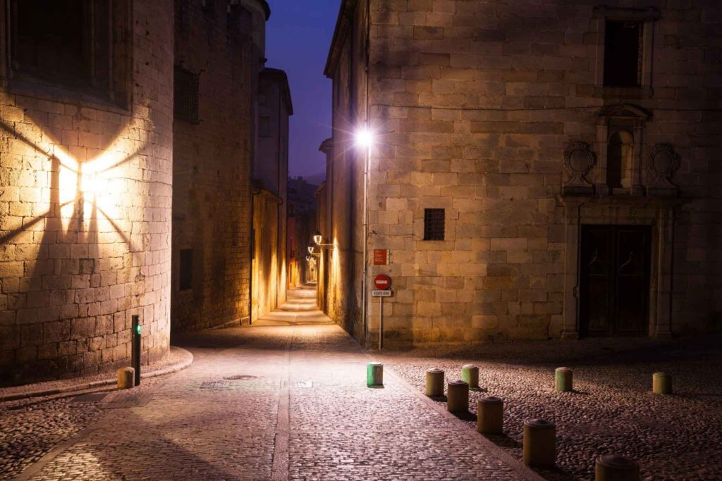 where are 240v dusk to dawn sensors used in mexico
